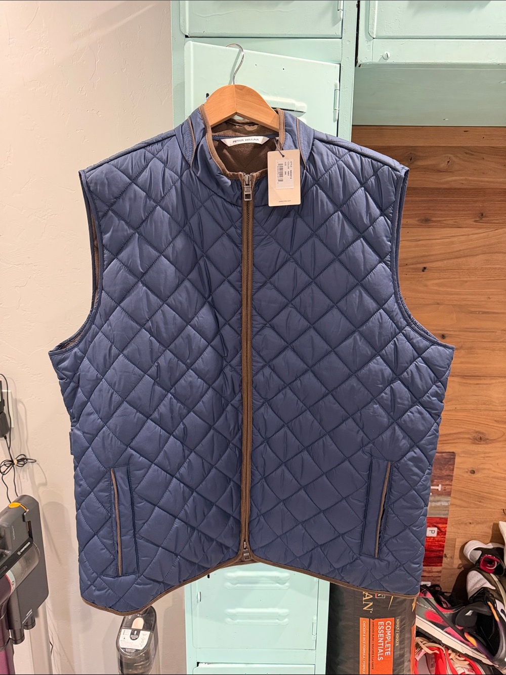 Peter Millar quilted vest. NWT